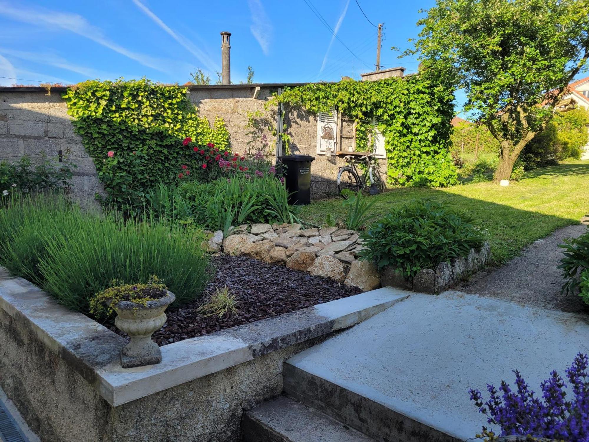 Maison Lombardi - Gite 6 Personnes 4 Etoiles Dun-sur-Meuse Kültér fotó